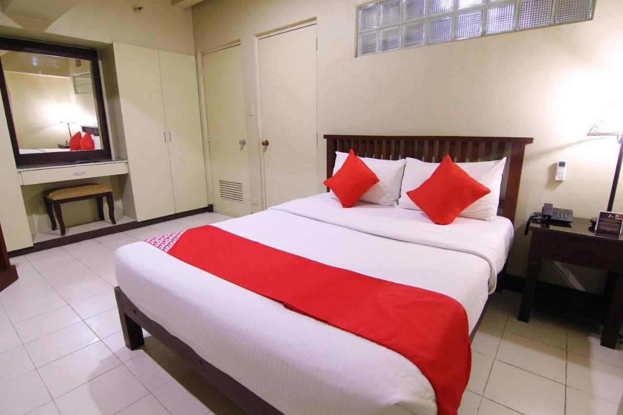 Oyo 103 Artina Suites Hotel Makati City Dış mekan fotoğraf