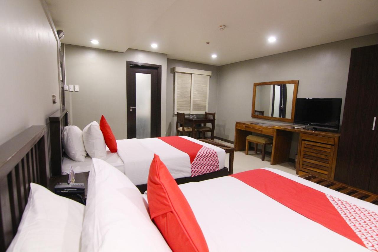 Oyo 103 Artina Suites Hotel Makati City Dış mekan fotoğraf