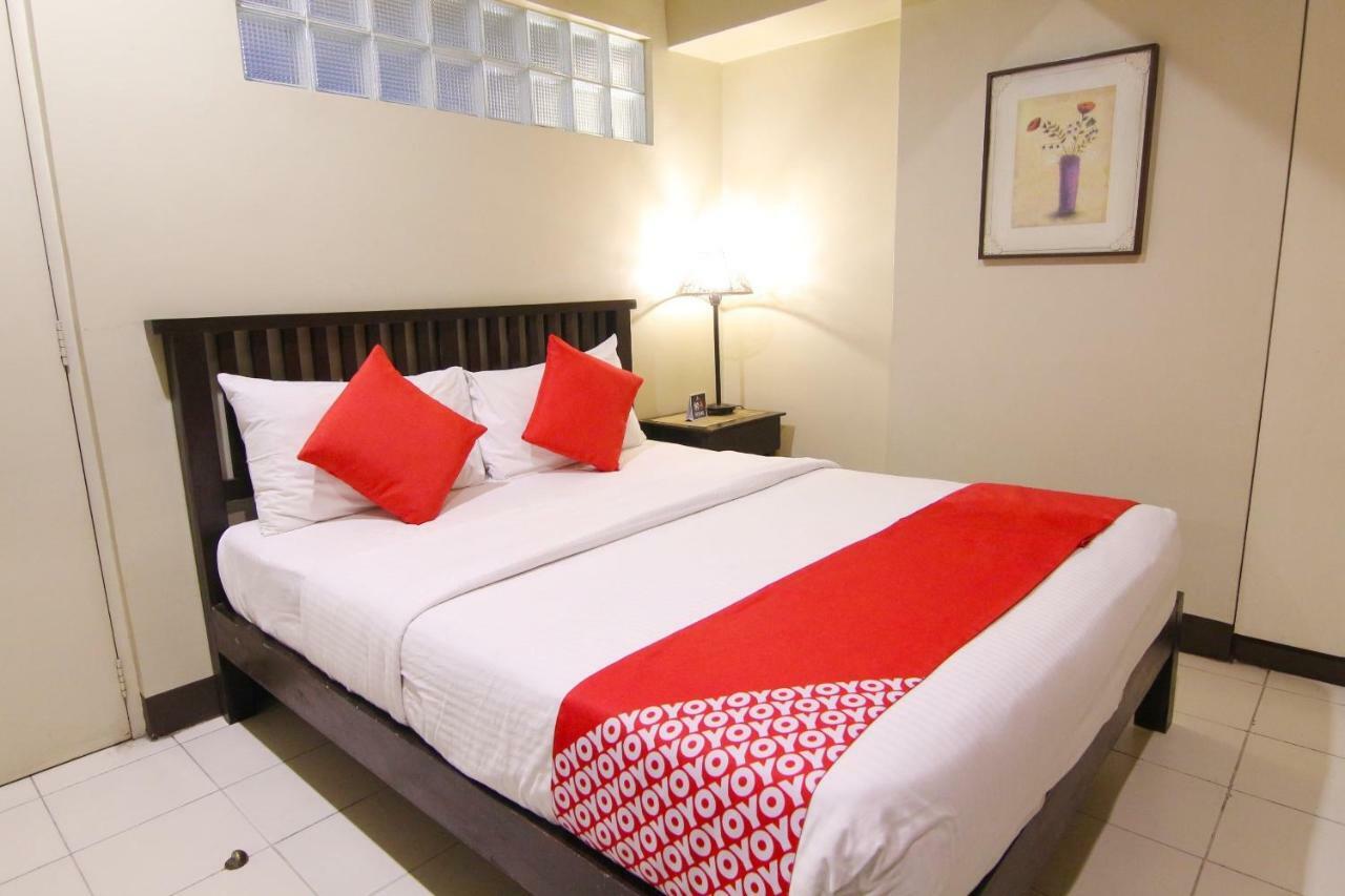 Oyo 103 Artina Suites Hotel Makati City Dış mekan fotoğraf