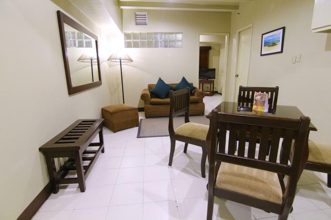 Oyo 103 Artina Suites Hotel Makati City Dış mekan fotoğraf