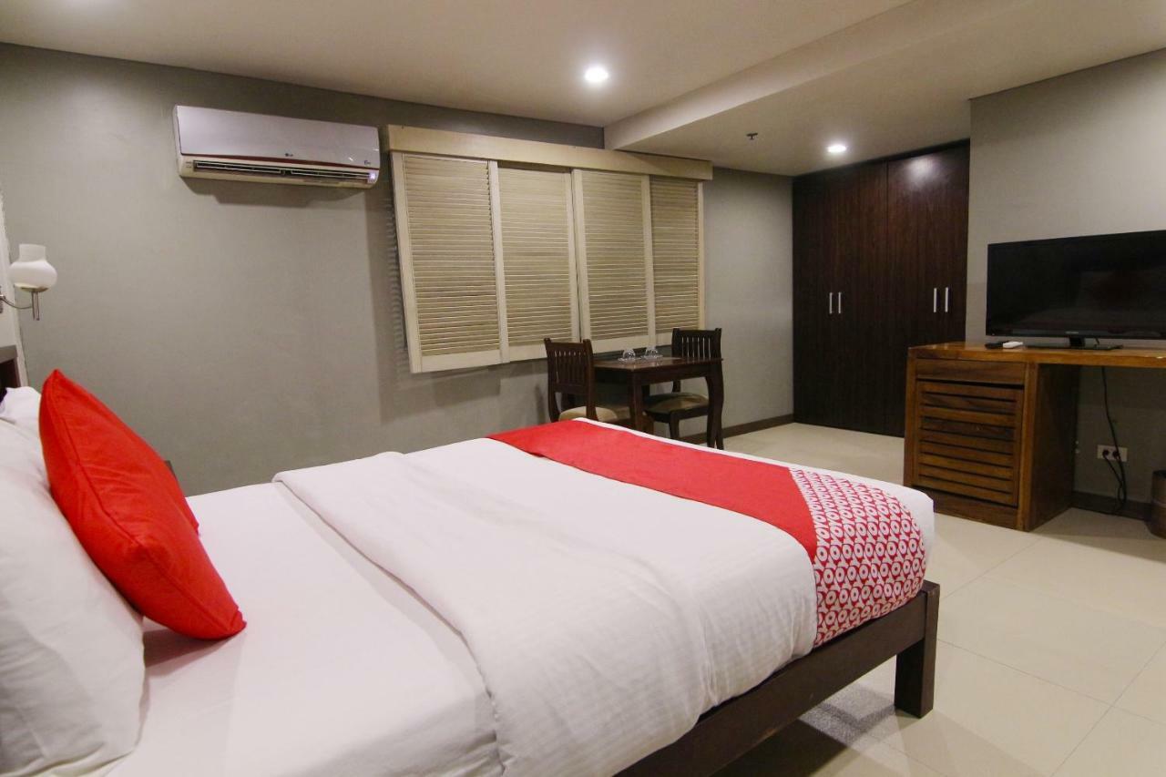 Oyo 103 Artina Suites Hotel Makati City Dış mekan fotoğraf