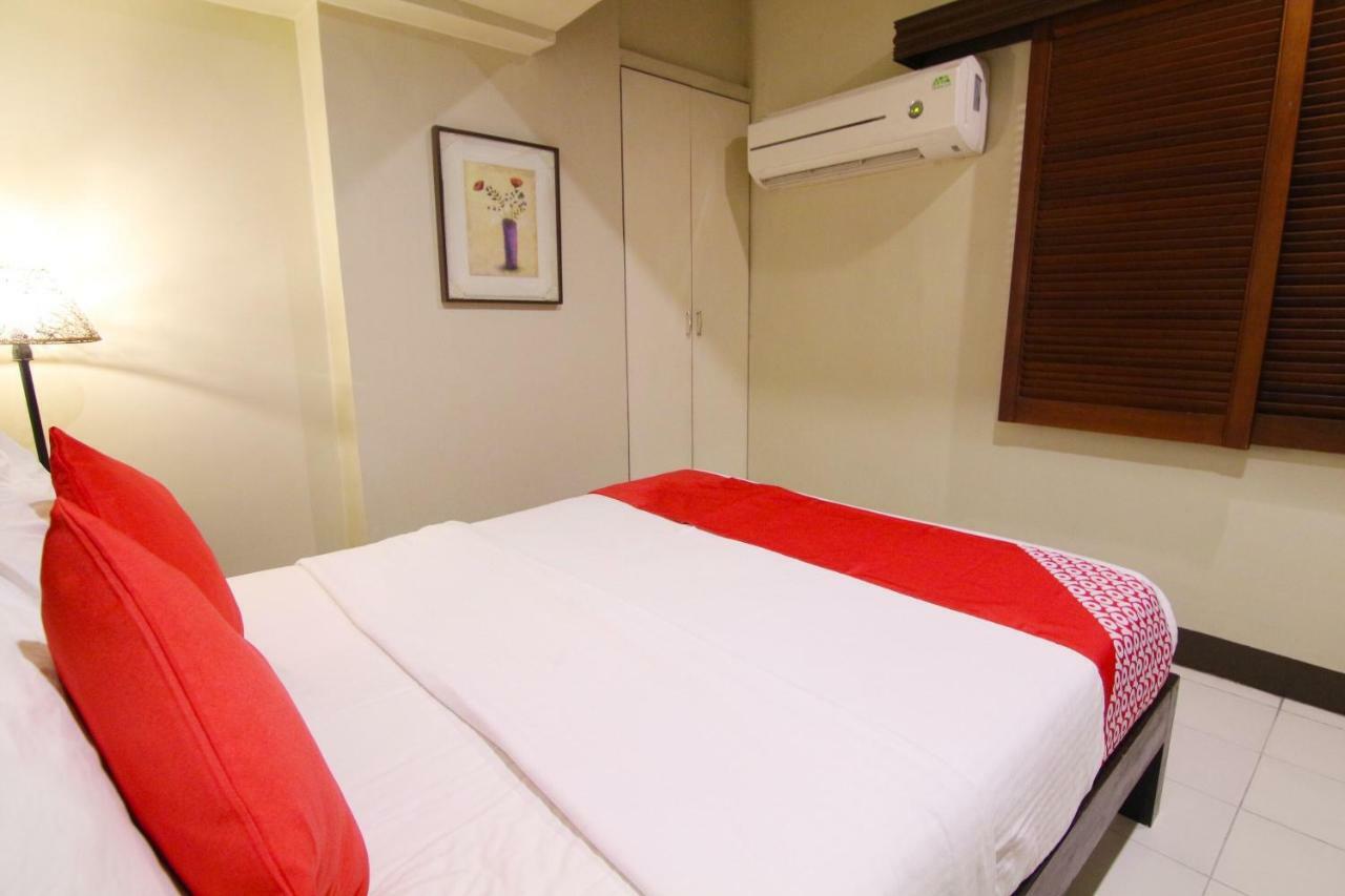 Oyo 103 Artina Suites Hotel Makati City Dış mekan fotoğraf
