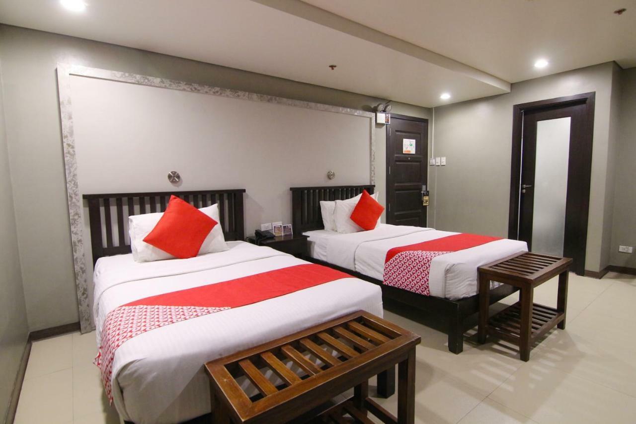 Oyo 103 Artina Suites Hotel Makati City Dış mekan fotoğraf