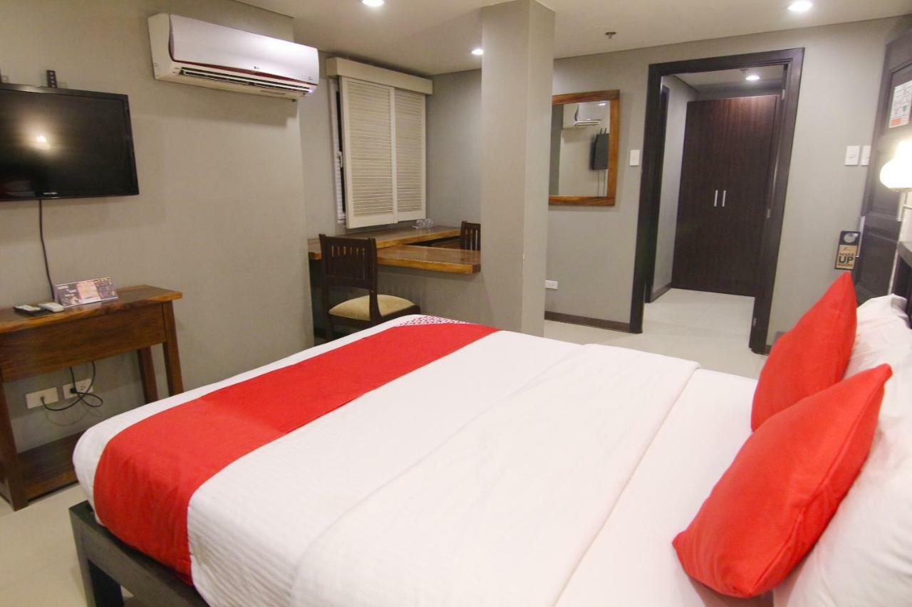 Oyo 103 Artina Suites Hotel Makati City Dış mekan fotoğraf
